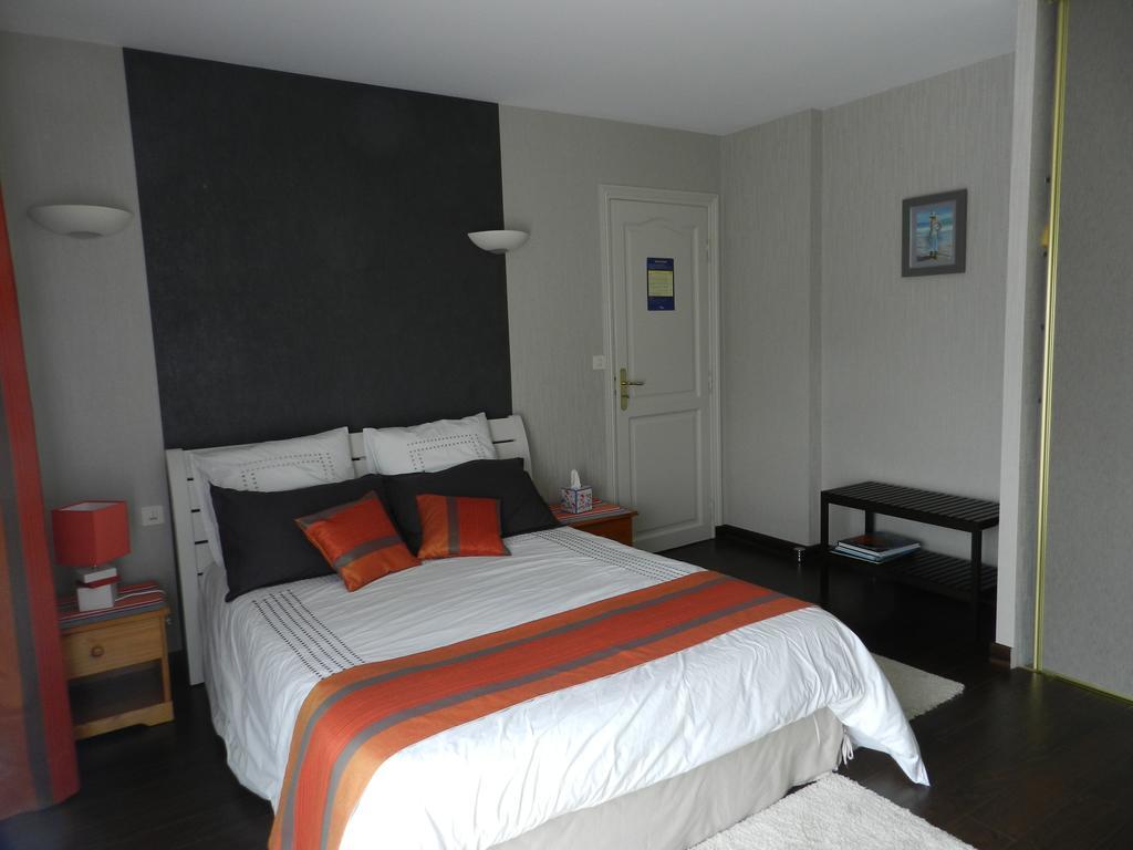 Aux Portes De Rennes Ch. D'Hotes Chartres-de-Bretagne Habitación foto