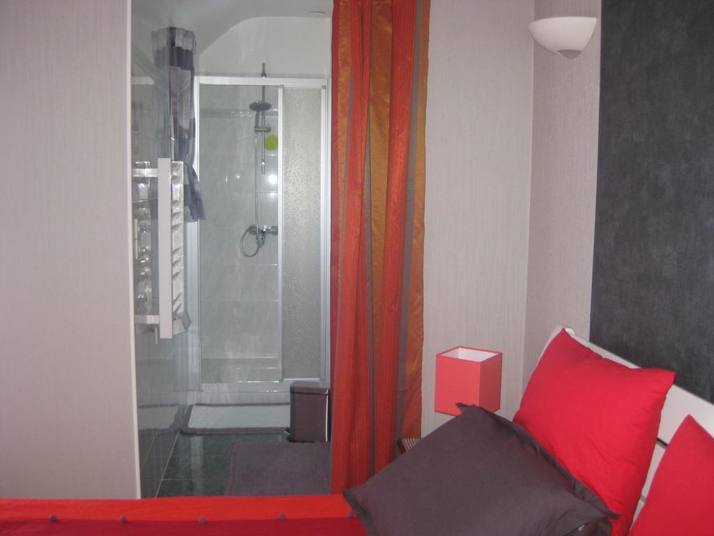 Aux Portes De Rennes Ch. D'Hotes Chartres-de-Bretagne Habitación foto